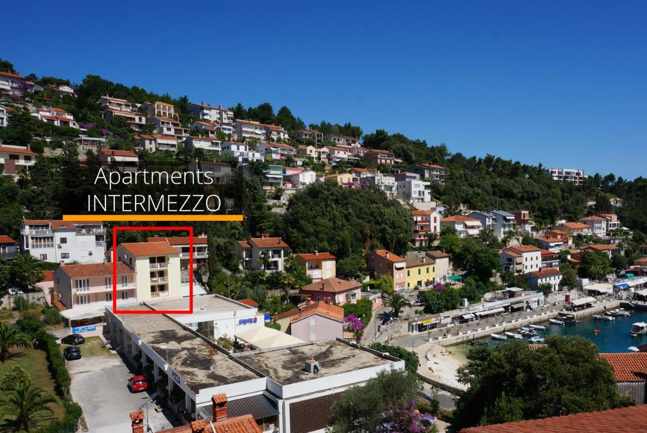 Michelle - Intermezzo With Sea View *