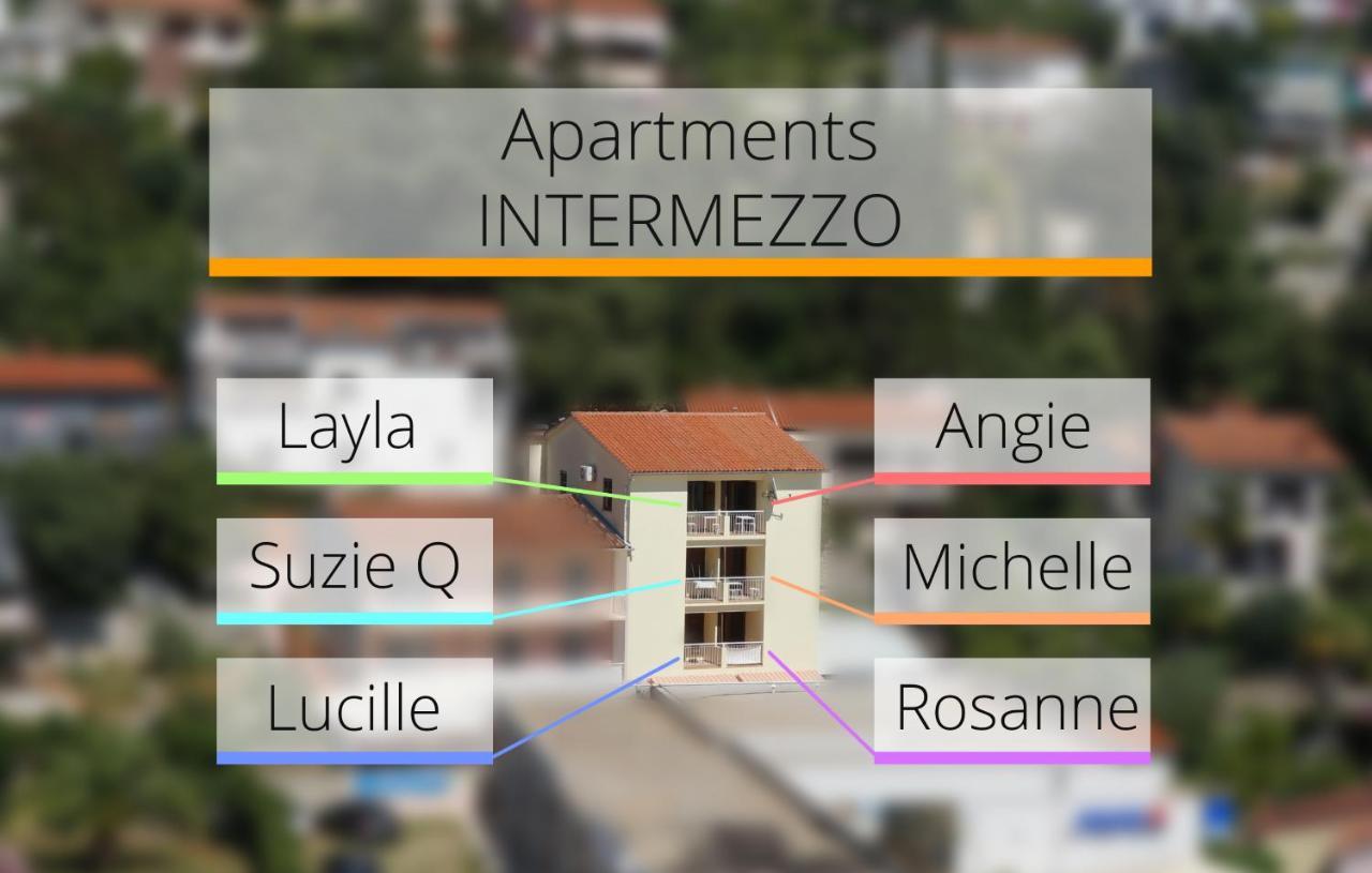 Michelle - Intermezzo With Sea View Apartmán *