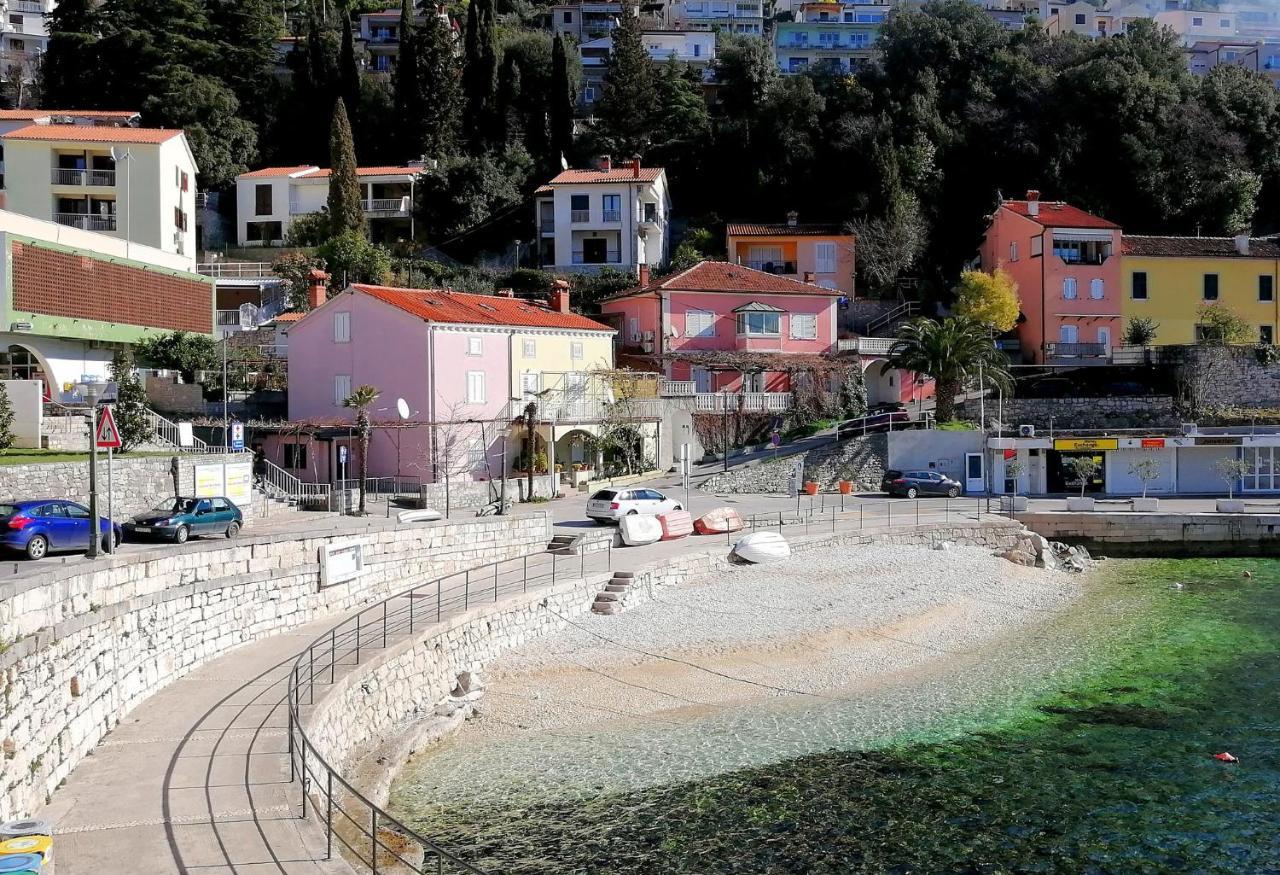 Michelle - Intermezzo With Sea View Apartmán Rabac